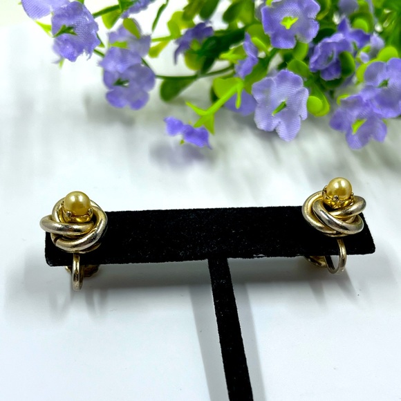 Coro Signed Vintage Knot Style Screw Back Earrings with Pearl Accents - Picture 2 of 5